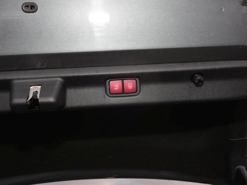 Mercedes-Benz EQE 350/AMG/4MATIC/BURM/NIGHT/360/HEAD UP/, снимка 11 - Автомобили и джипове - 53044883