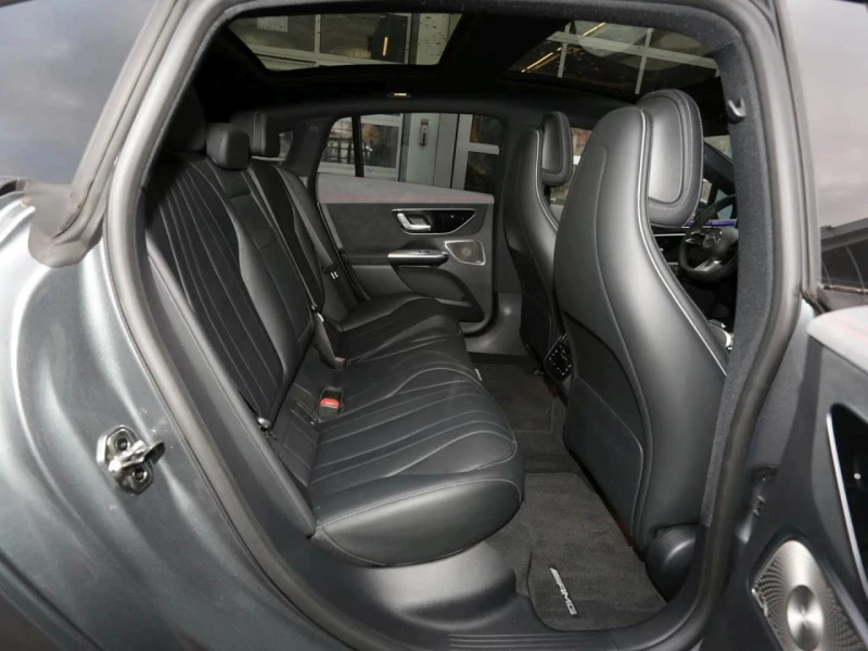 Mercedes-Benz EQE 350/AMG/4MATIC/BURM/NIGHT/360/HEAD UP/, снимка 10 - Автомобили и джипове - 53044883