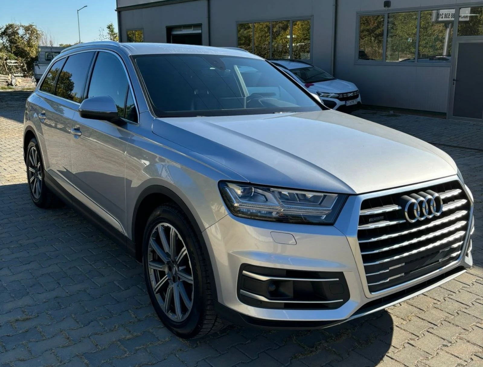 Audi Q7 Long - изображение 3