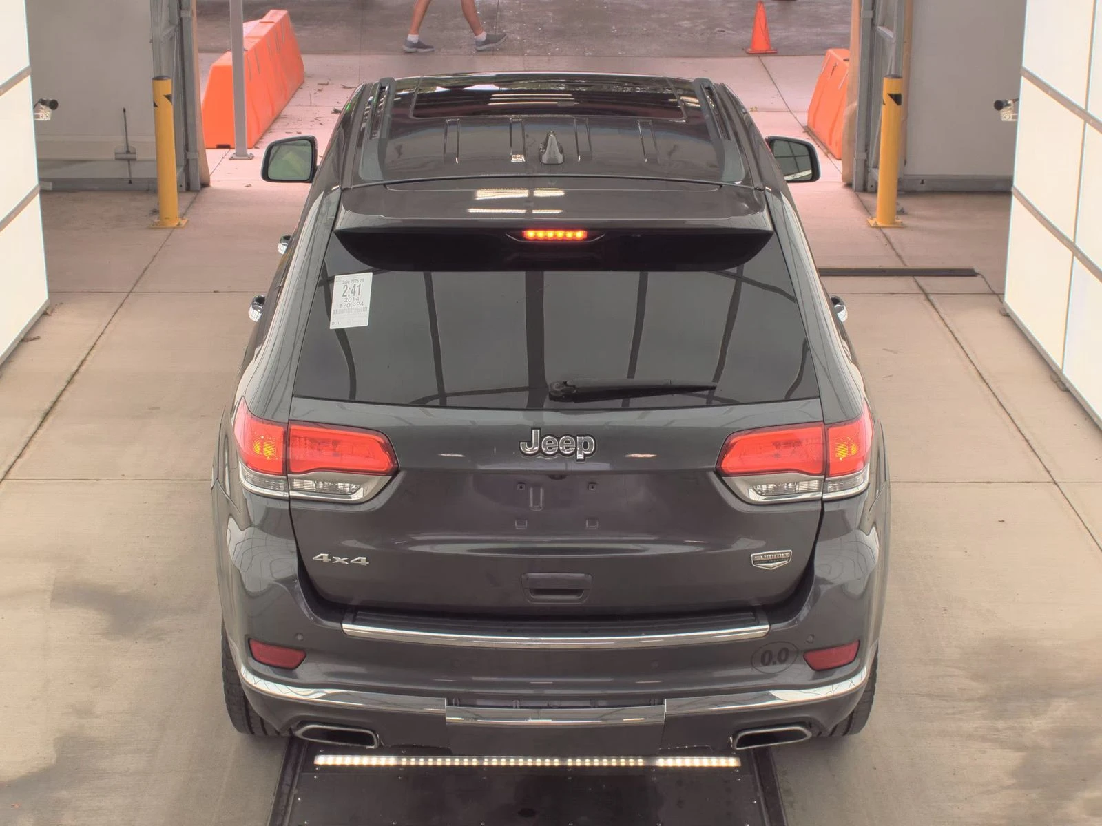 Jeep Grand cherokee SUMMIT 5.7 HEMI* Обдух* 8ZF* Дистроник* Пано*  - изображение 5