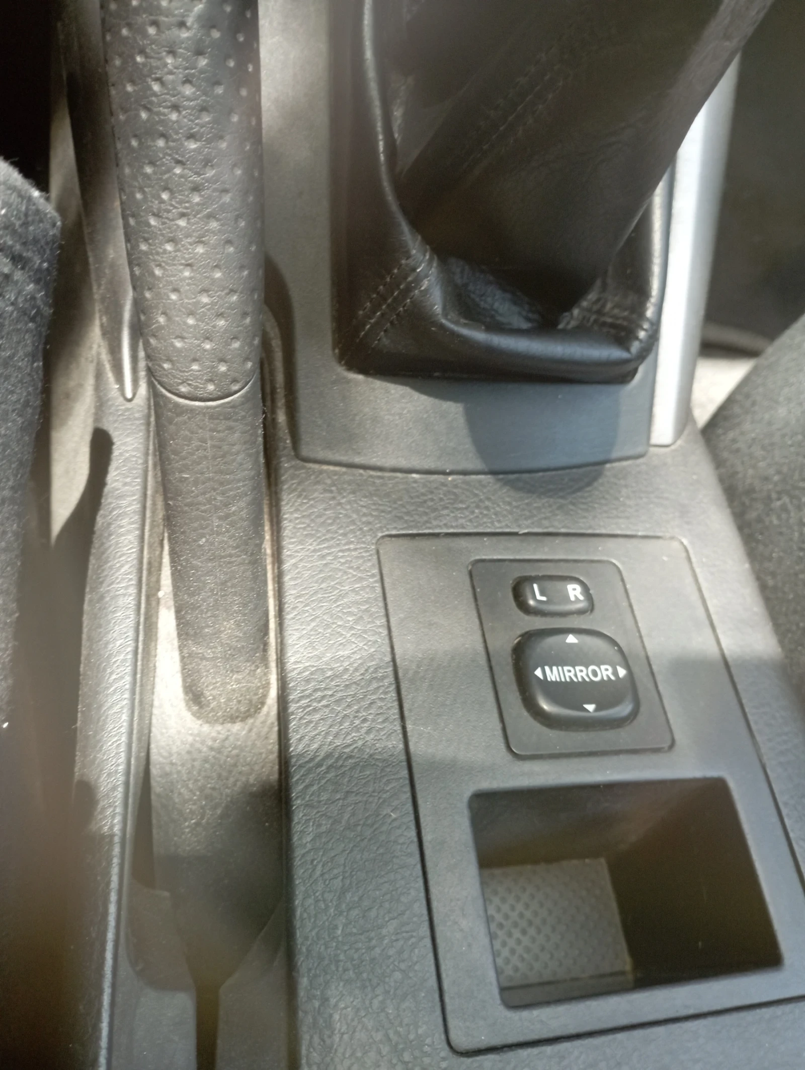Toyota Rav4  - изображение 7