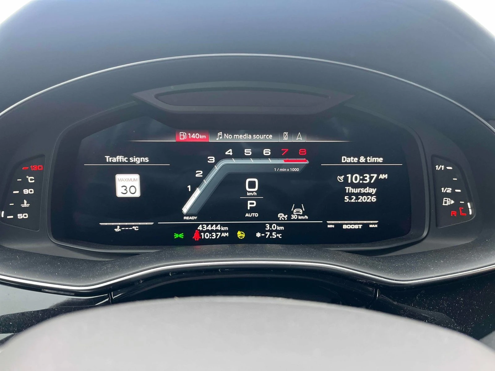 Audi SQ7  С РЕГИСТРАЦИЯ & АВТО КРЕДИТ  - изображение 7