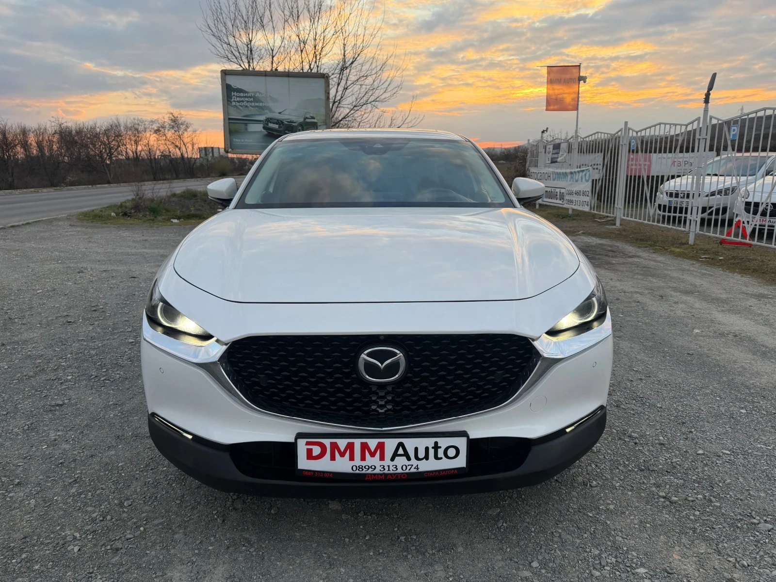 Mazda CX-30 2.0i - 180 / 100 YEARS MAZDA / ЕВРО6 / 360 КАМЕРА , снимка 2 - Автомобили и джипове - 53977921