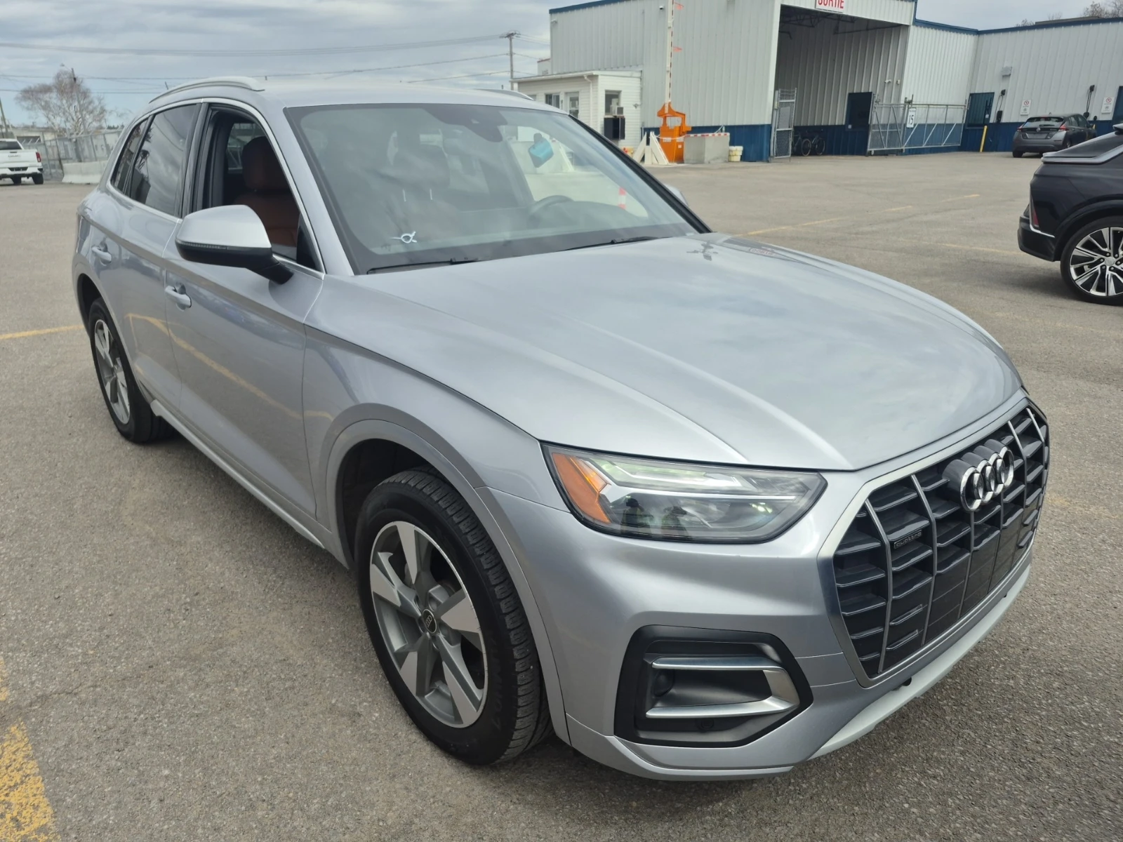 Audi Q5 Premium 40 TFSI quattro, снимка 2 - Автомобили и джипове - 54398372