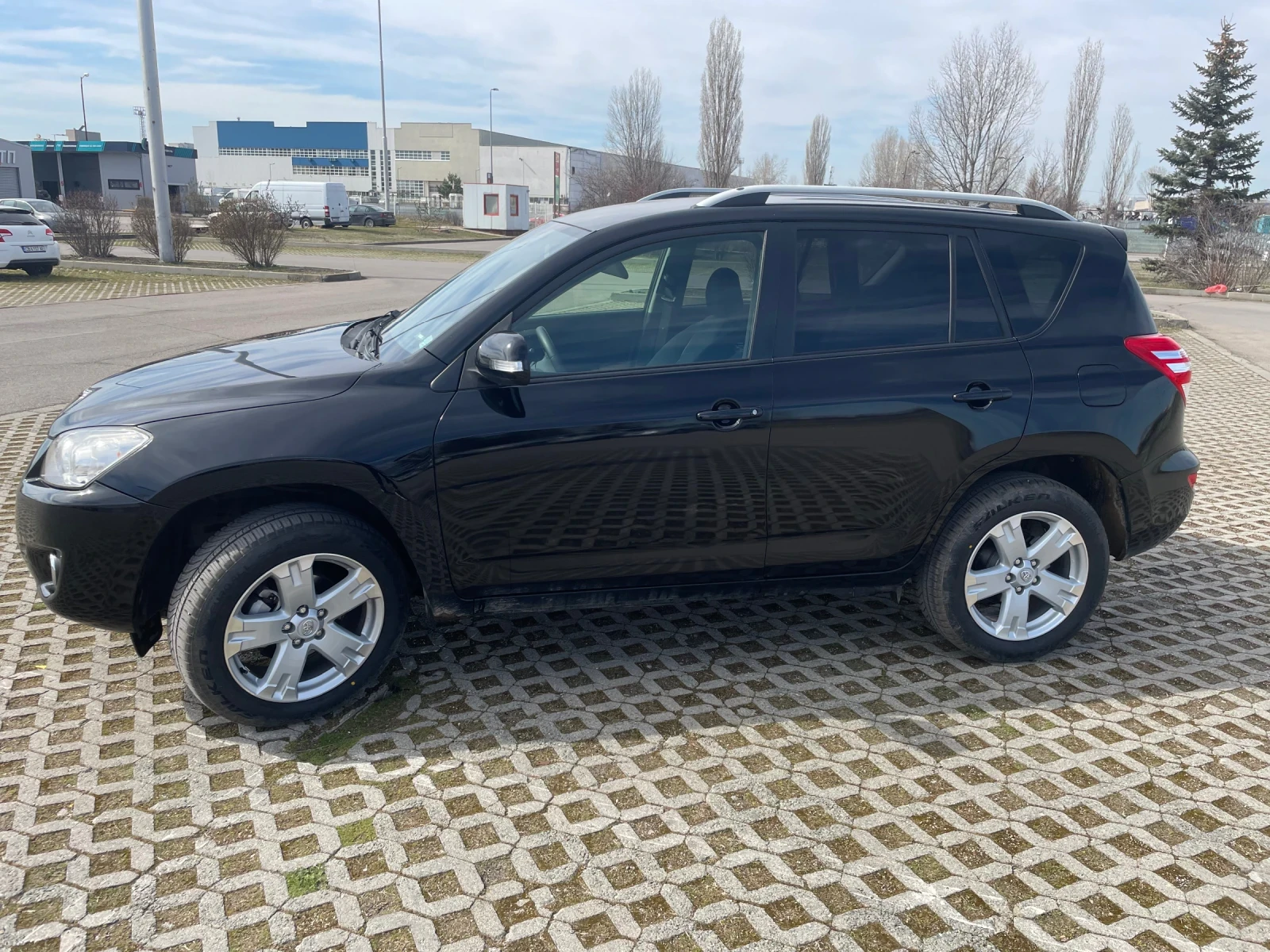 Toyota Rav4, снимка 8 - Автомобили и джипове - 54824910