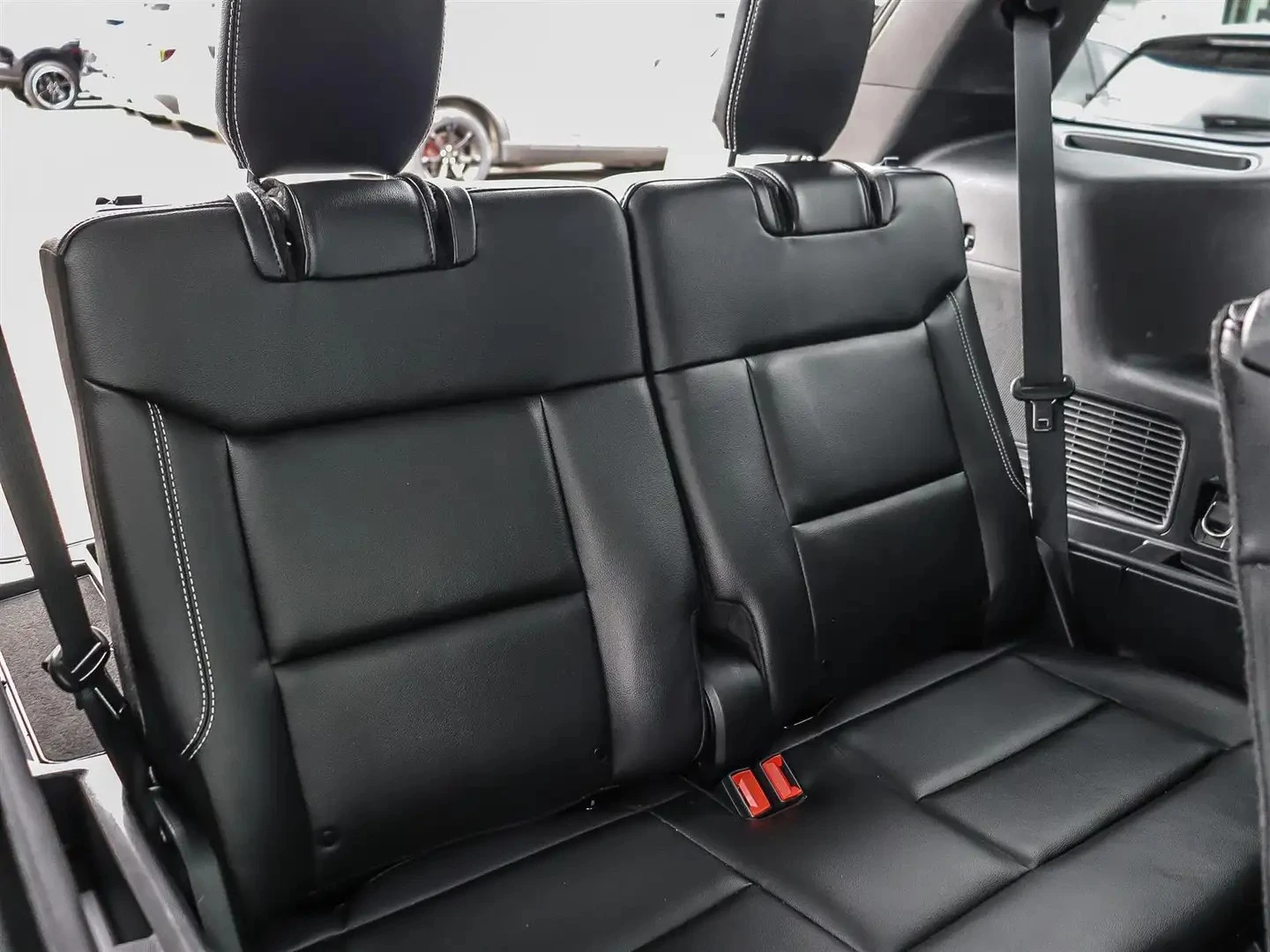 Ford Explorer ST * AвтоКредит * (ЦЕНА ДО БГ), снимка 17 - Автомобили и джипове - 54896333