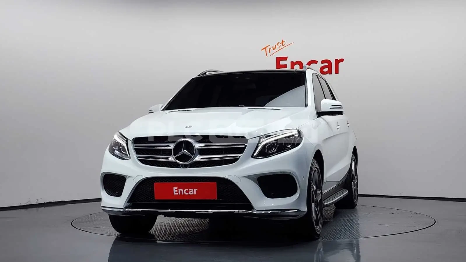 Mercedes-Benz GLE 350 d 4MATIC| H KARDON| ПАНОРАМА| 360| ВКЛ.ТЕХНОТЕСТ, снимка 3 - Автомобили и джипове - 55033748