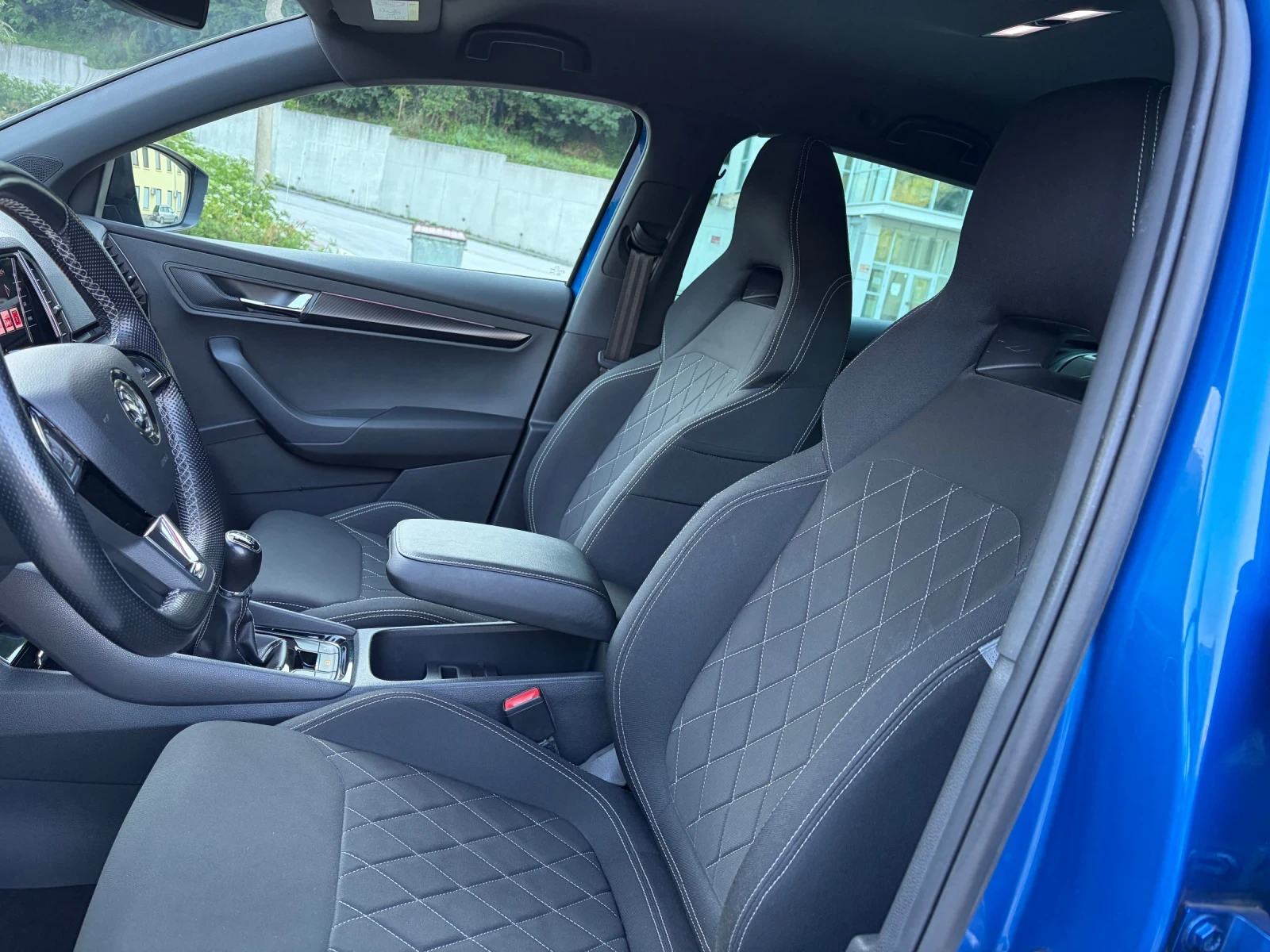 Skoda Karoq Sport Line , снимка 10 - Автомобили и джипове - 55272589
