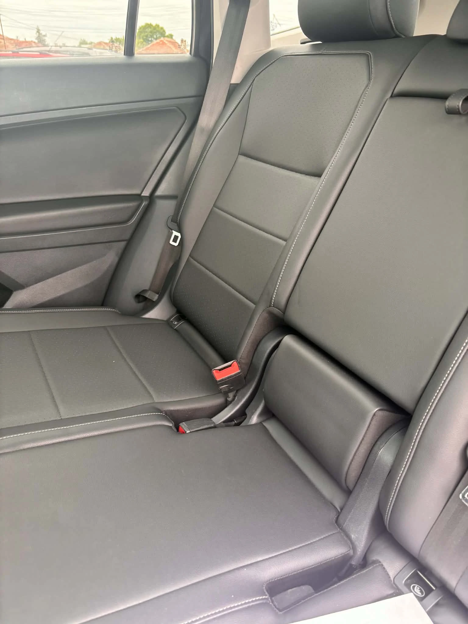 VW Tiguan Four motion 4x4, снимка 2 - Автомобили и джипове - 55876377