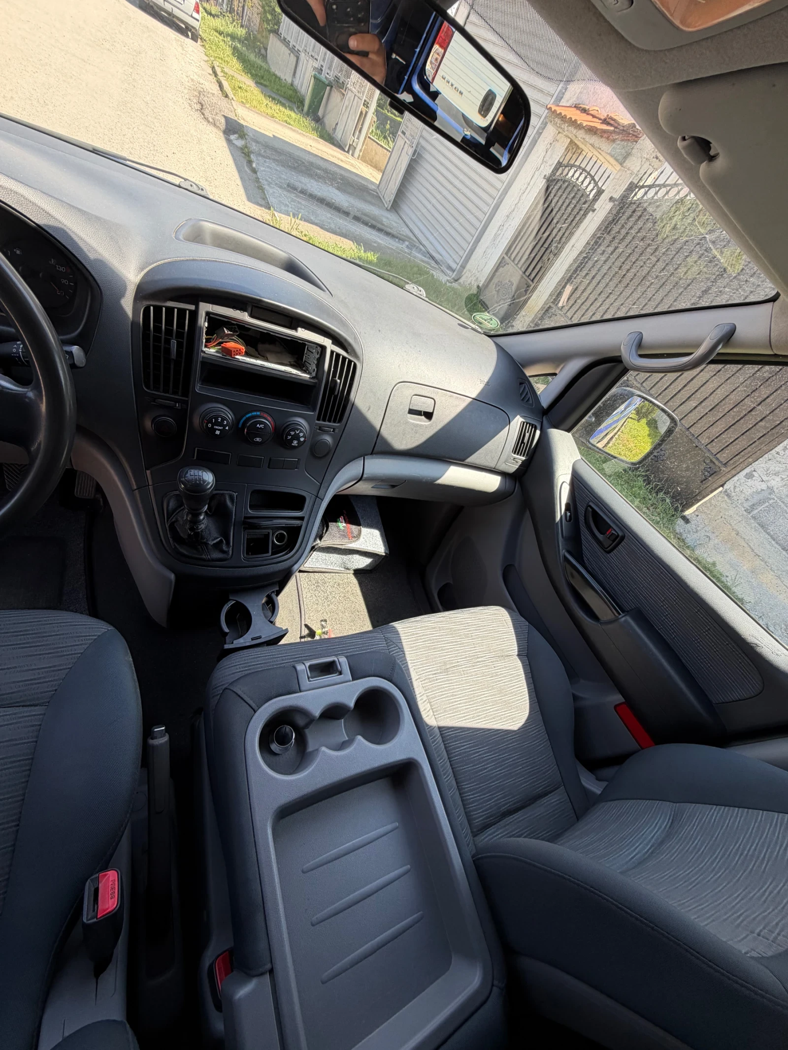 Hyundai H1 Реални Км. Топ Цена, снимка 10 - Бусове и автобуси - 55011932