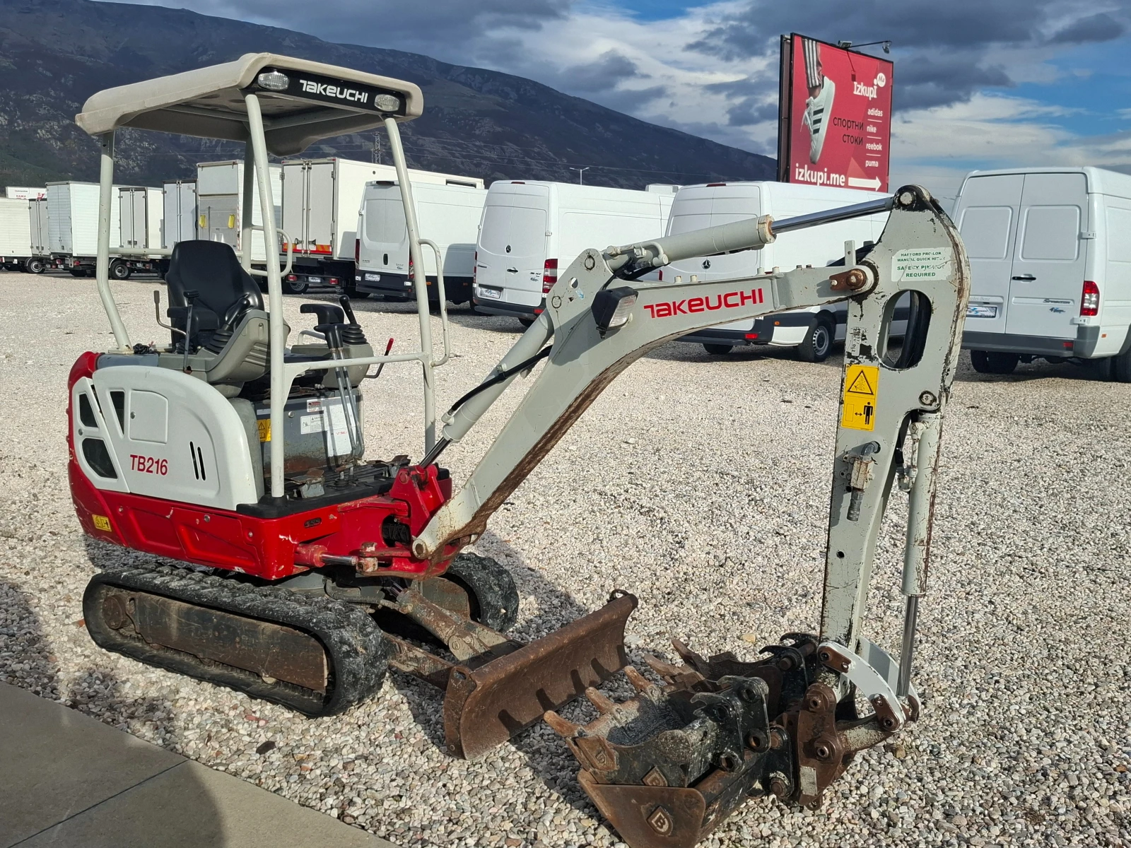 Багер Takeuchi BT216 - изображение 2