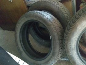 Гуми Зимни 215/55R17, снимка 5 - Гуми и джанти - 48503741