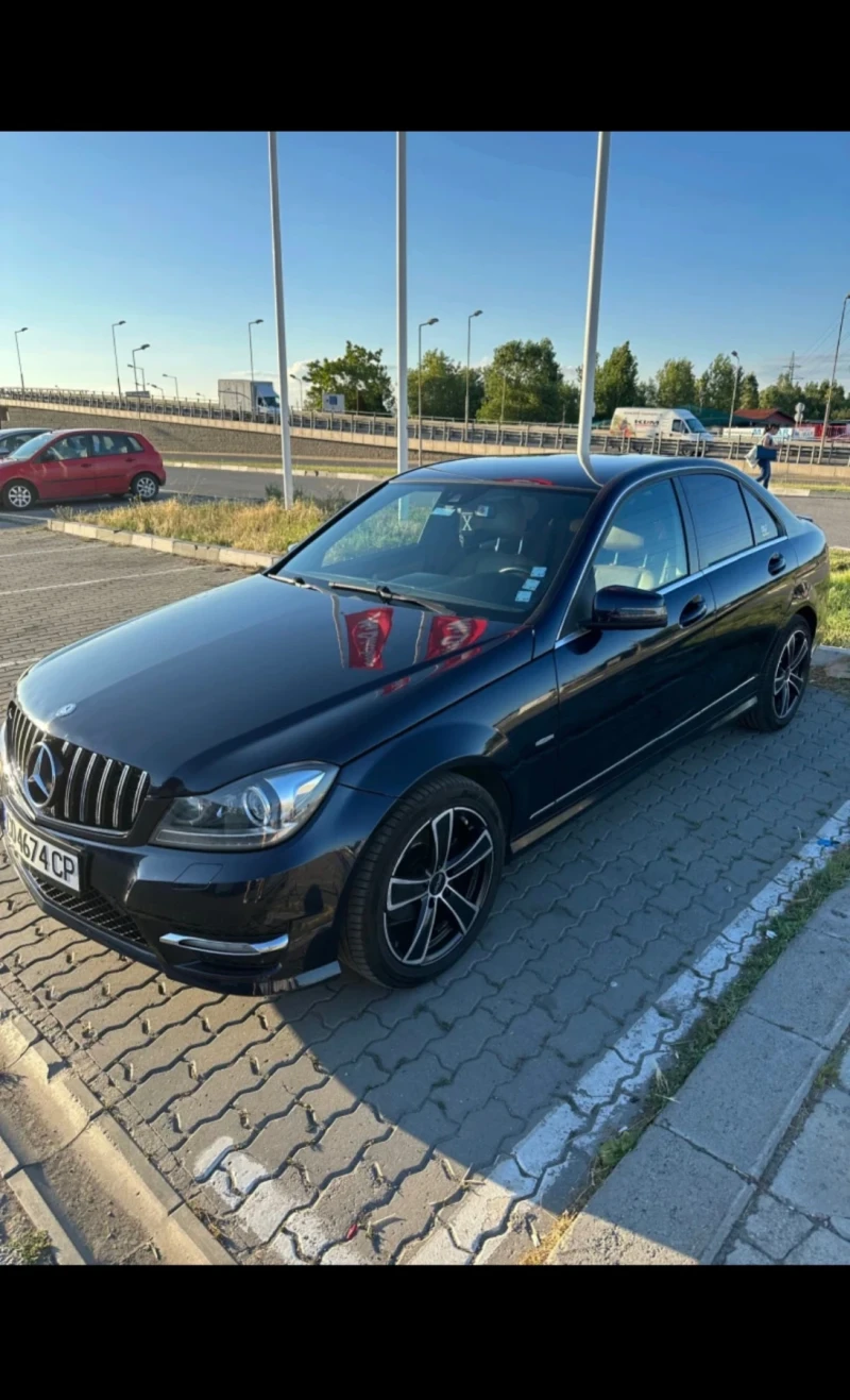 Mercedes-Benz C 220, снимка 3 - Автомобили и джипове - 47908245