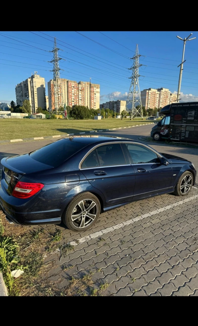 Mercedes-Benz C 220, снимка 6 - Автомобили и джипове - 49134791