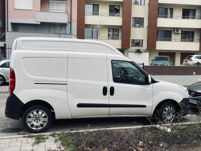 Fiat Doblo 1.6 HDI, снимка 3 - Автомобили и джипове - 48530437