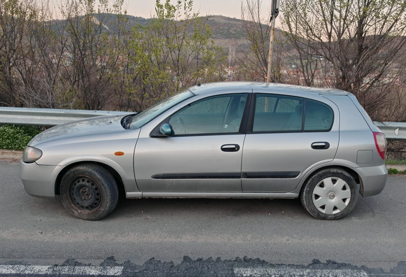 Nissan Almera, снимка 2 - Автомобили и джипове - 49563031