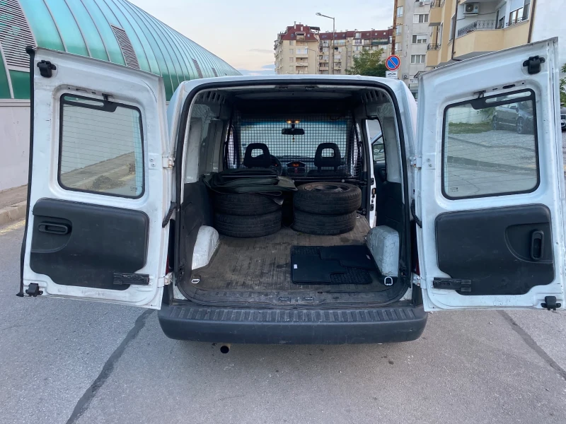 Opel Combo От Опел България ДДС ФАКТУРА, снимка 14 - Автомобили и джипове - 51574330