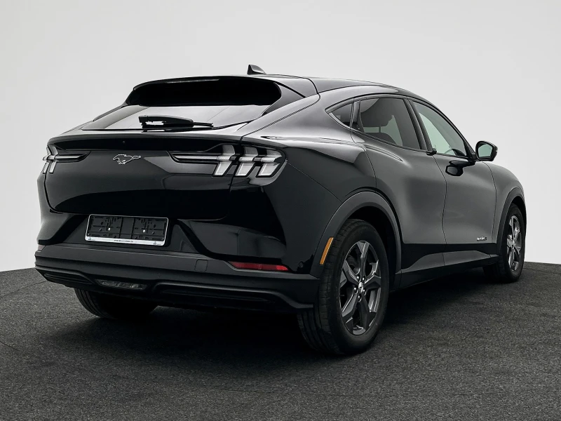 Ford Mustang Mach-E 99 kWh Premium , снимка 6 - Автомобили и джипове - 53379285