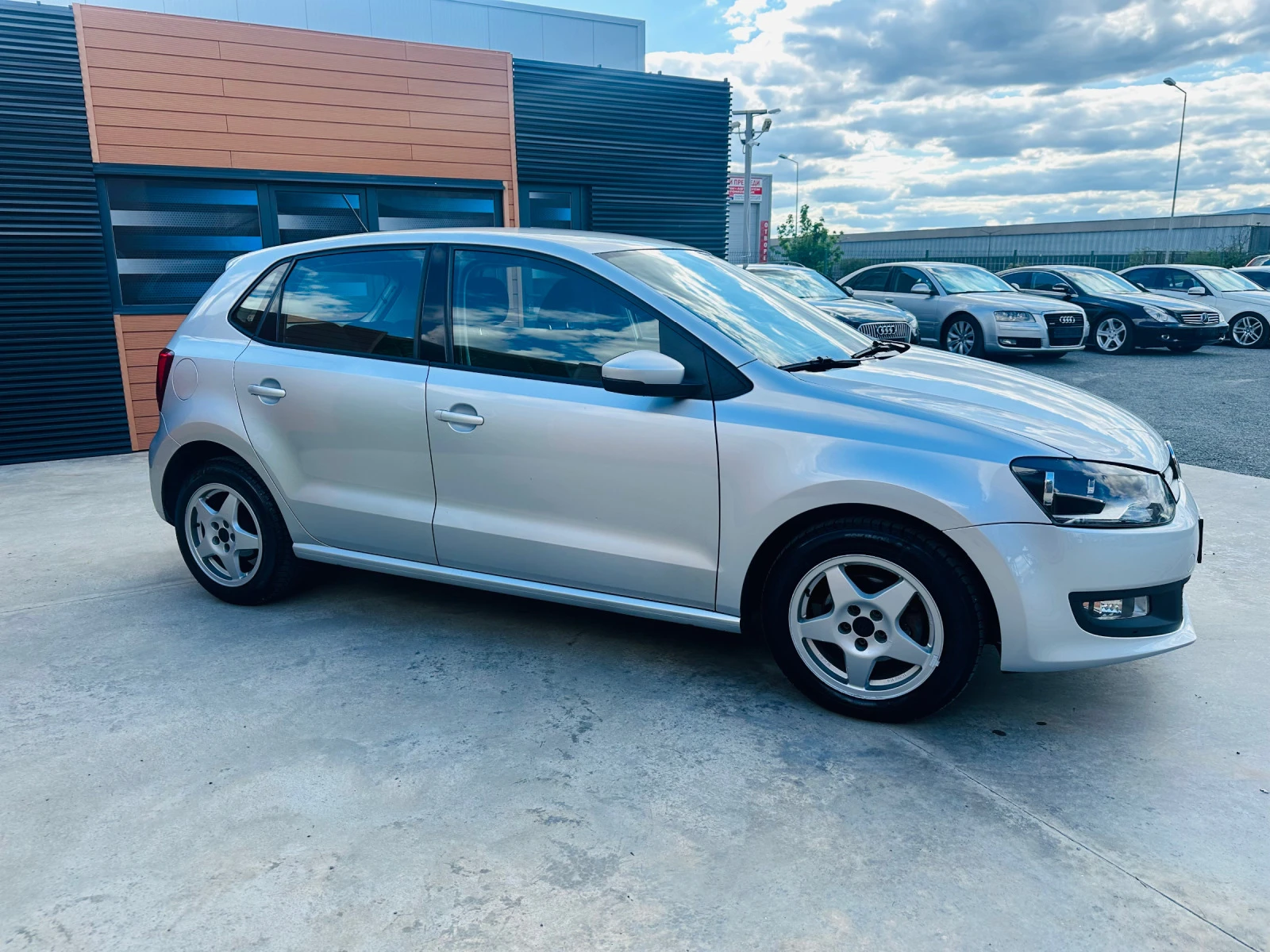 VW Polo 1.6 TDI  - изображение 4