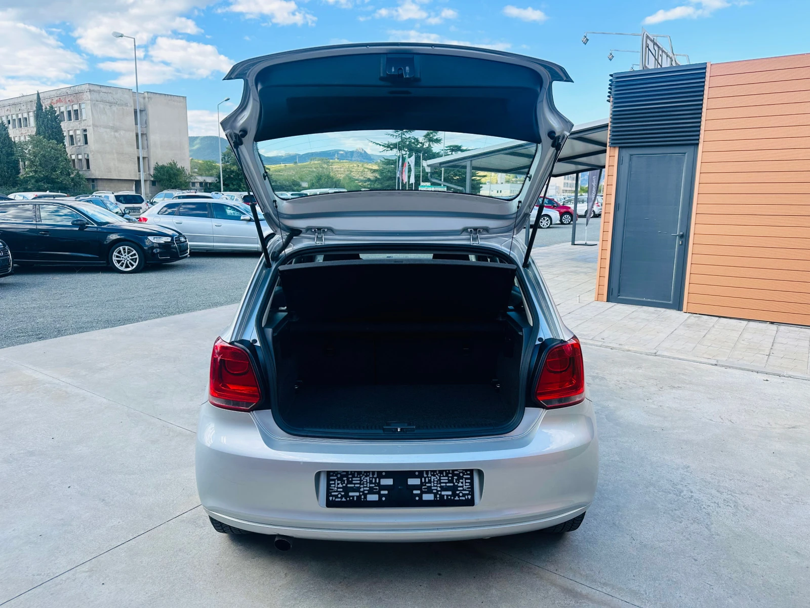 VW Polo 1.6 TDI  | Mobile.bg   14