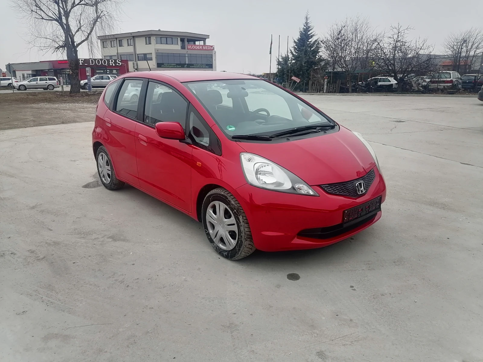 Honda Jazz  - изображение 8