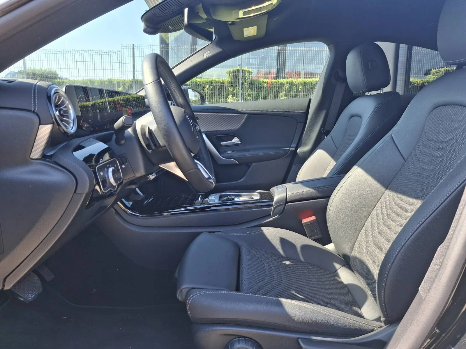 Mercedes-Benz CLA 180 d - изображение 8