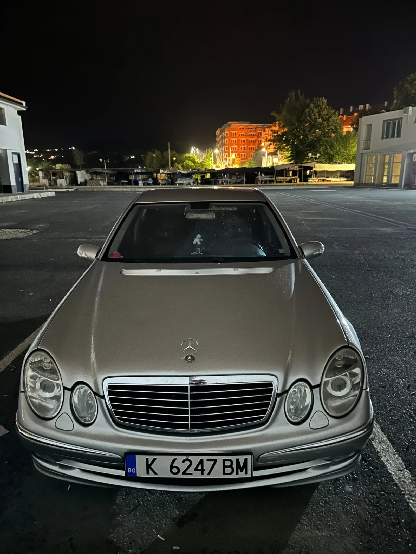Mercedes-Benz E 270  - изображение 9