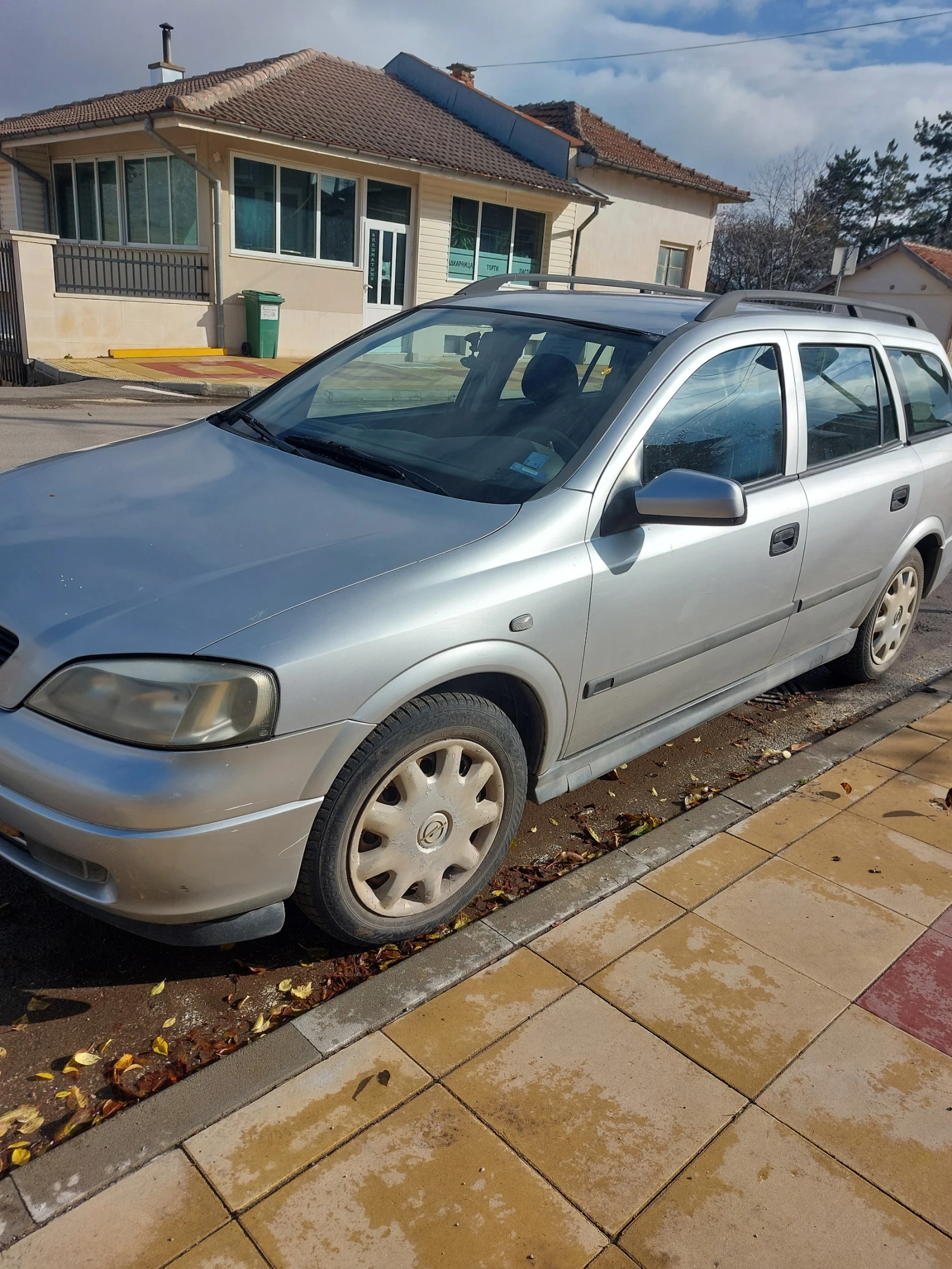 Opel Astra 1.6 - изображение 4