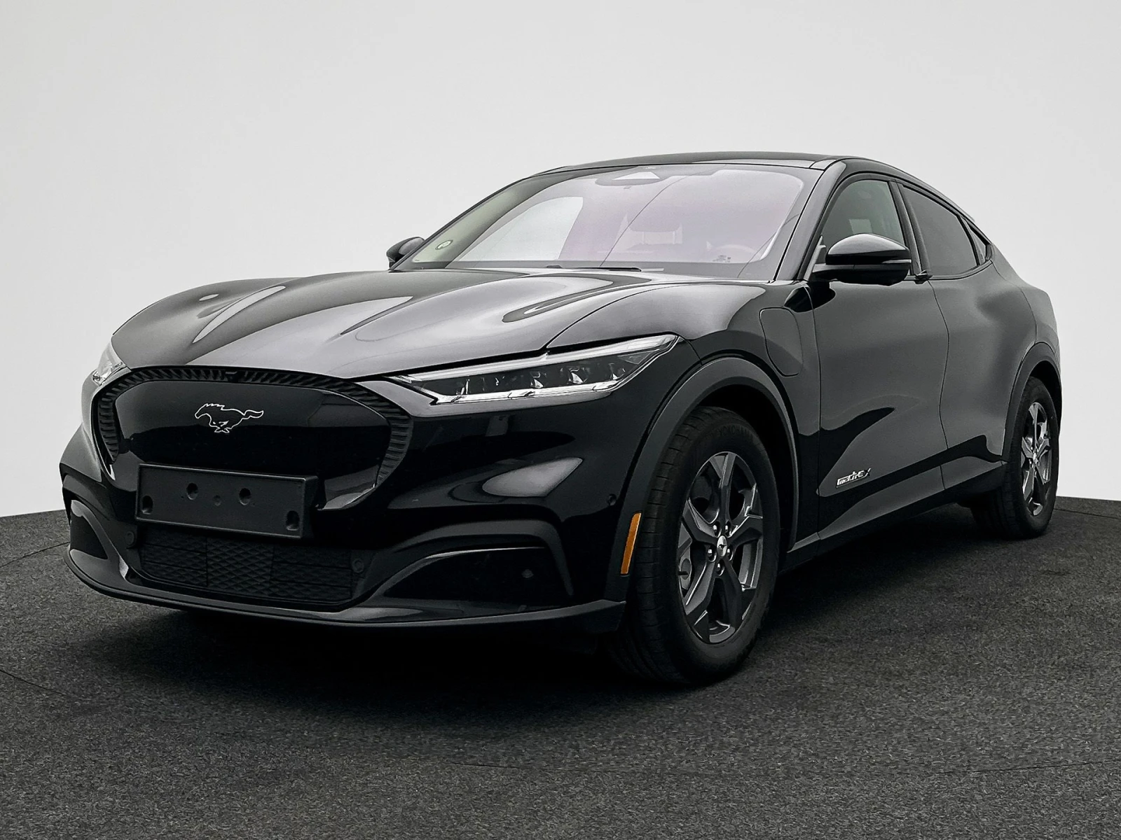 Ford Mustang Mach-E 99 kWh Premium  - изображение 2