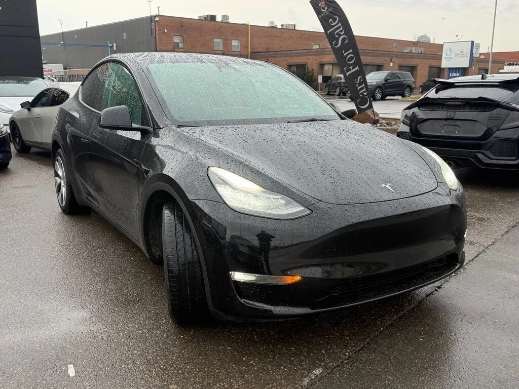 Tesla Model Y Long Range* AWD* АвтоКредит* (ЦЕНА ДО БГ), снимка 3 - Автомобили и джипове - 54137546