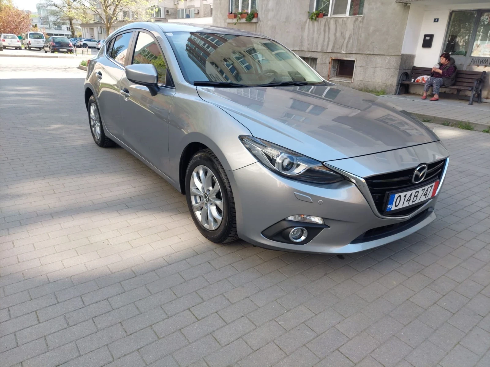 Mazda 3 1.5 ТОП СЪСТОЯНИЕ FULL, снимка 3 - Автомобили и джипове - 54353840