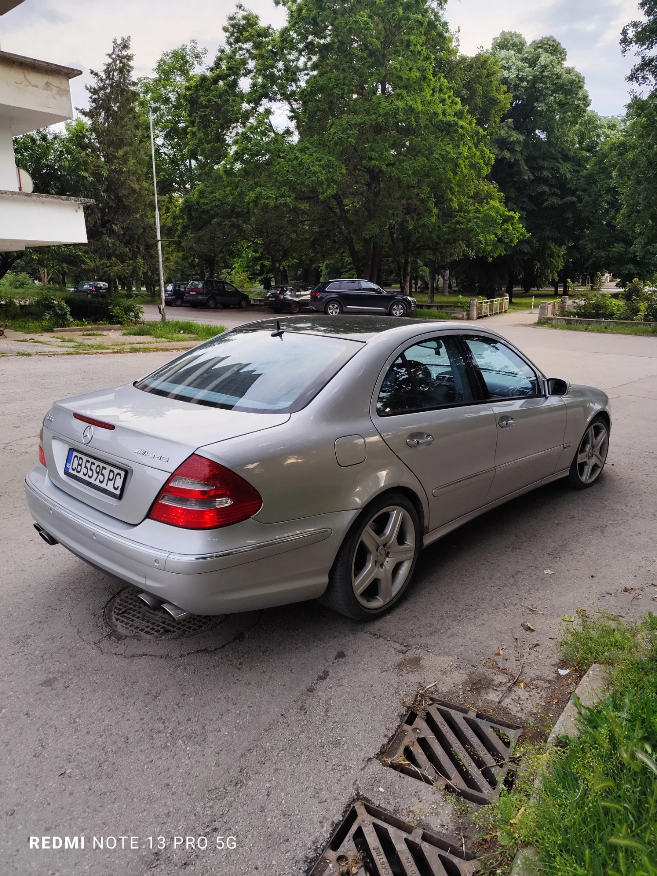 Mercedes-Benz E 500, снимка 5 - Автомобили и джипове - 54639388