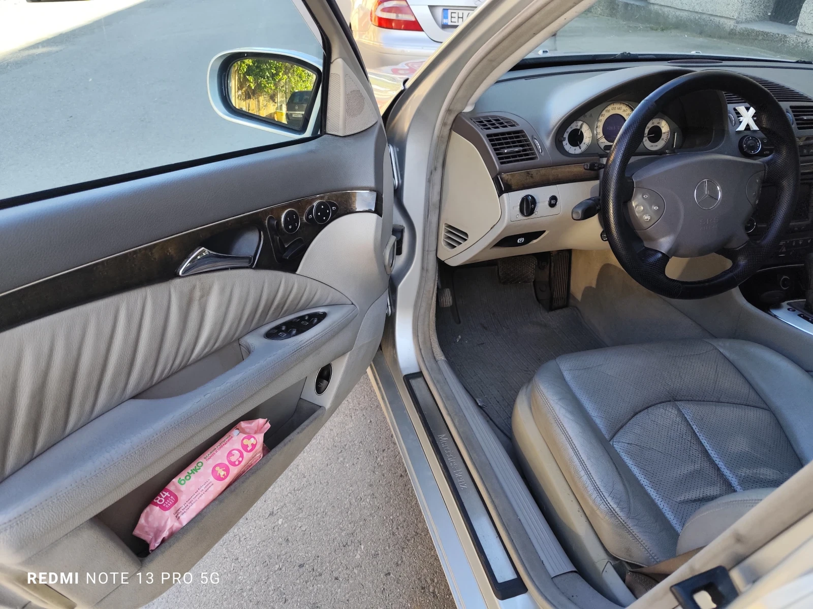 Mercedes-Benz E 500, снимка 7 - Автомобили и джипове - 54639388