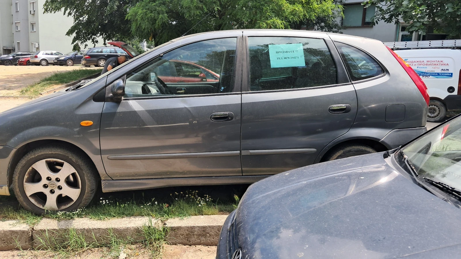 Nissan Almera tino