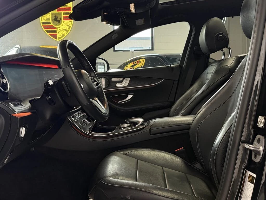 Mercedes-Benz E 450 4MATIC* AMG* BURMESTER* DISTRONIC* 360* ПАНОРАМА, снимка 8 - Автомобили и джипове - 55325225