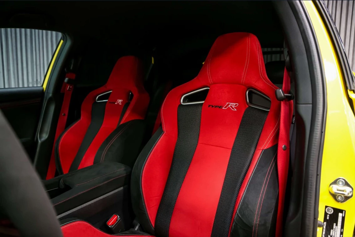 Honda Civic LIMITED EDITION 1 OF 1020 / ЛИЗИНГ / ЦЕНА до БГ, снимка 12 - Автомобили и джипове - 55474266