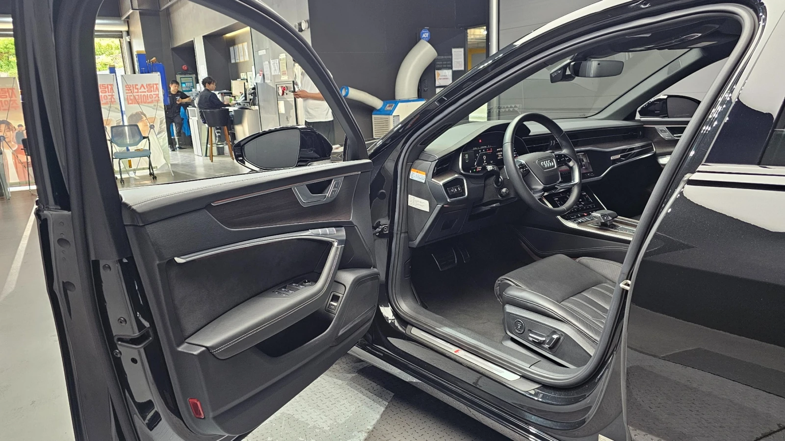 Audi A6 Bang & Olufsen* 360* HeadUP* DIS* , снимка 10 - Автомобили и джипове - 55592491