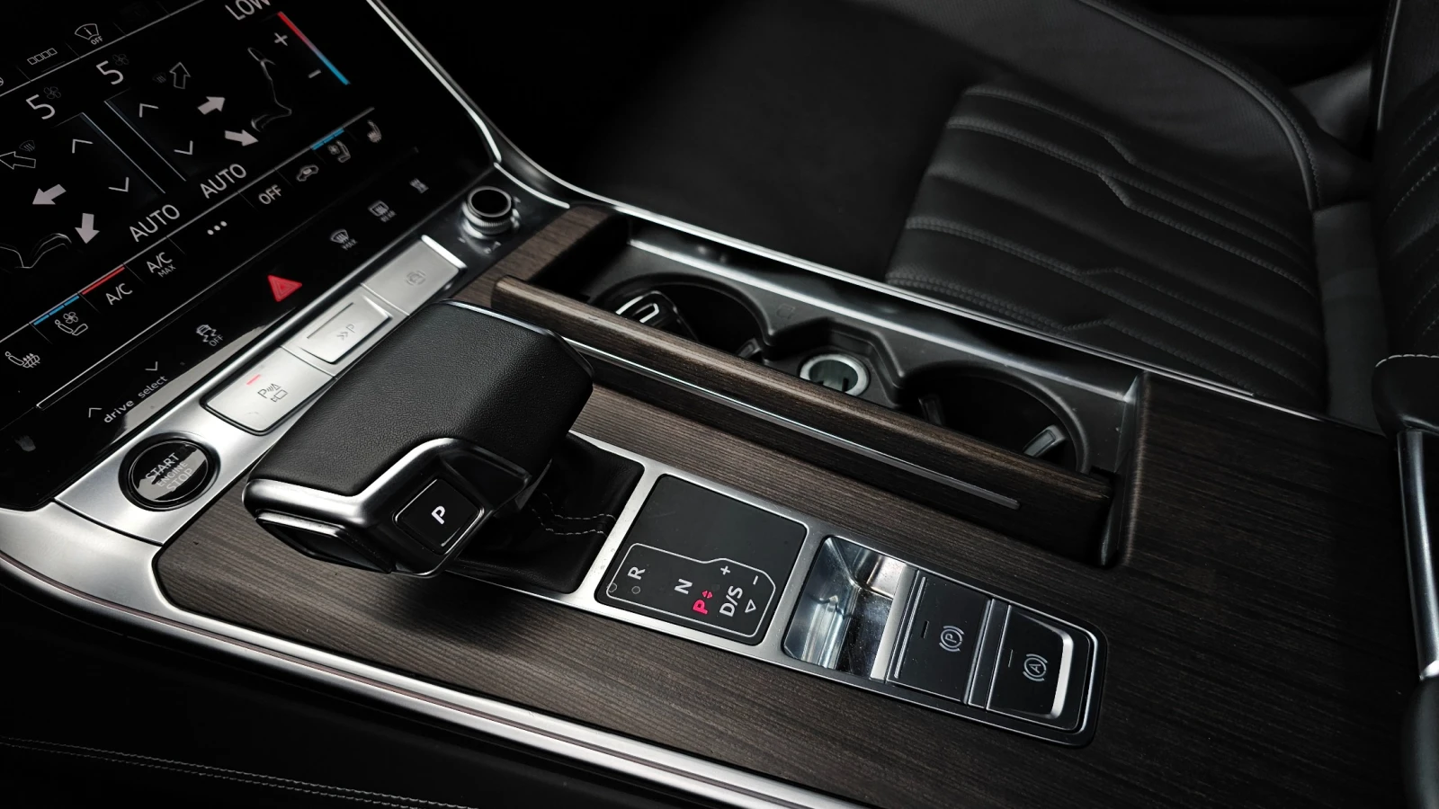 Audi A6 Bang & Olufsen* 360* HeadUP* DIS* , снимка 9 - Автомобили и джипове - 55592491