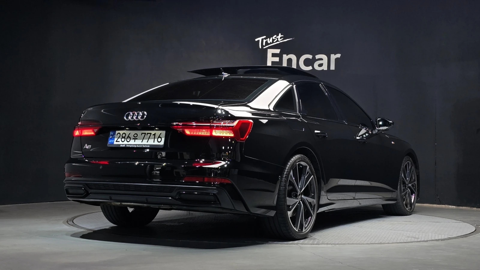 Audi A6 Bang & Olufsen* 360* HeadUP* DIS* , снимка 2 - Автомобили и джипове - 55592491