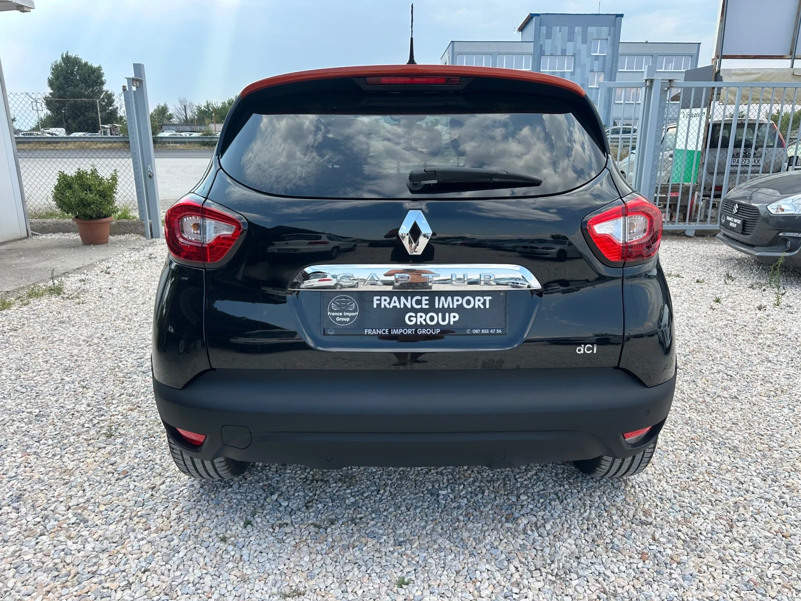 Renault Captur 1.5 DCI, снимка 6 - Автомобили и джипове - 55708769