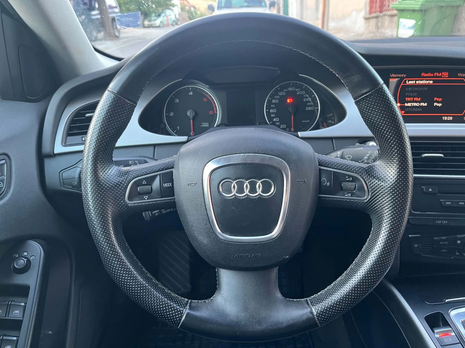 Audi A4, снимка 10 - Автомобили и джипове - 55897196