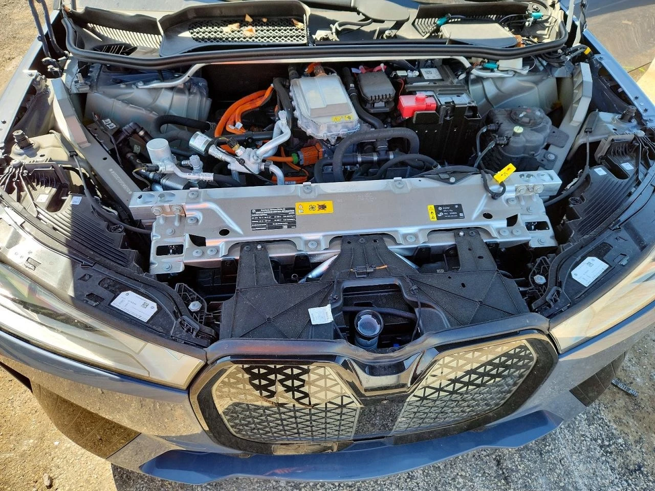 BMW iX XDRIVE50 , снимка 11 - Автомобили и джипове - 56430461