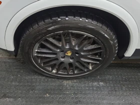 Porsche Cayenne * АВТО КРЕДИТ* ЦЕНА ДО БГ * СЕРВИЗНА ИСТОРИЯ *  - 29999 лв. / 15338.25 € - 77988164 7