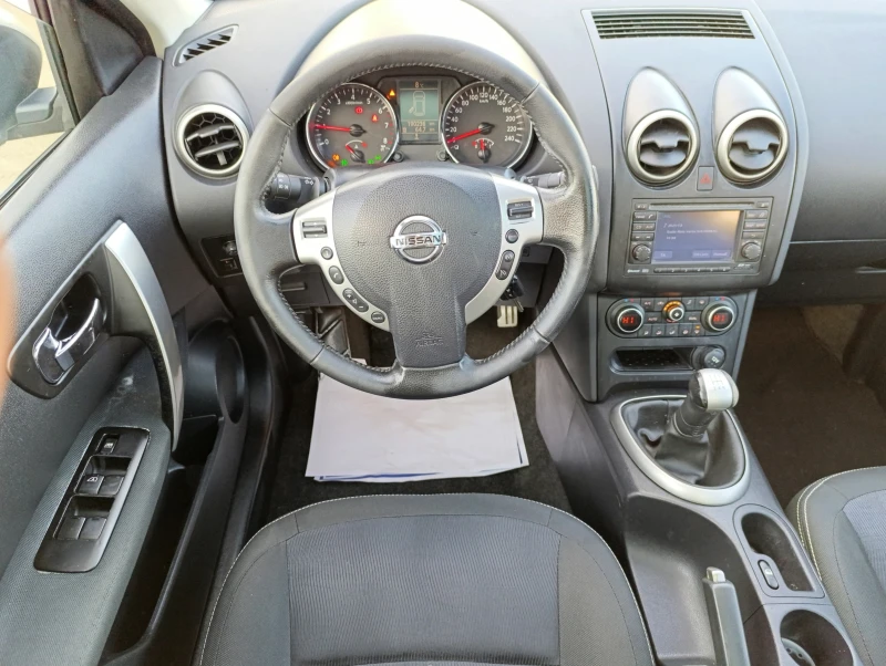 Nissan Qashqai 1, 6i 16V 117k.c., снимка 11 - Автомобили и джипове - 48575428