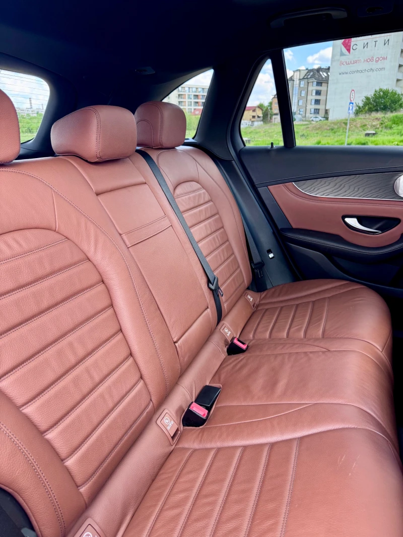 Mercedes-Benz GLC 43 AMG Polar White Night Pack 2018, снимка 9 - Автомобили и джипове - 52336394