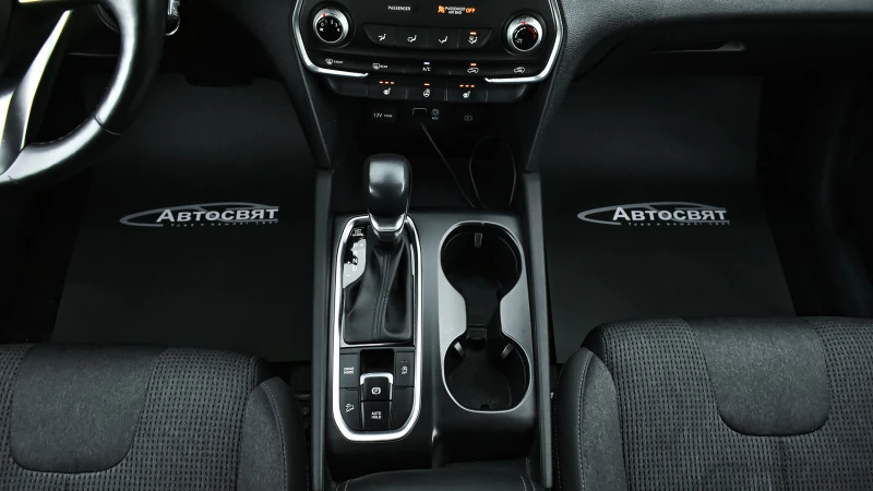 Hyundai Santa fe 2.4 GDI 4x4 Automatic, снимка 12 - Автомобили и джипове - 53593984