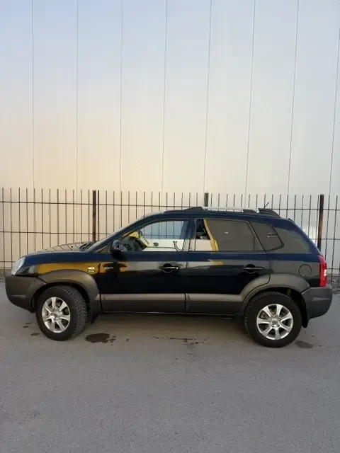 Hyundai Tucson, снимка 3 - Автомобили и джипове - 55245028