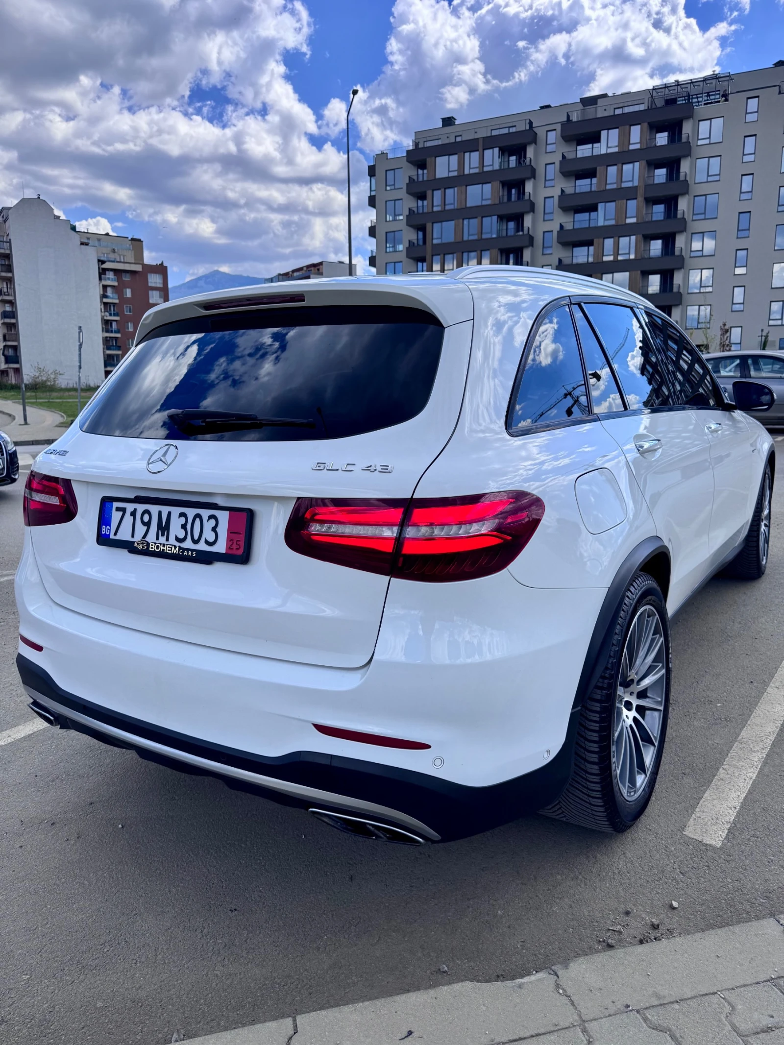 Mercedes-Benz GLC 43 AMG Polar White Night Pack 2018 - изображение 4