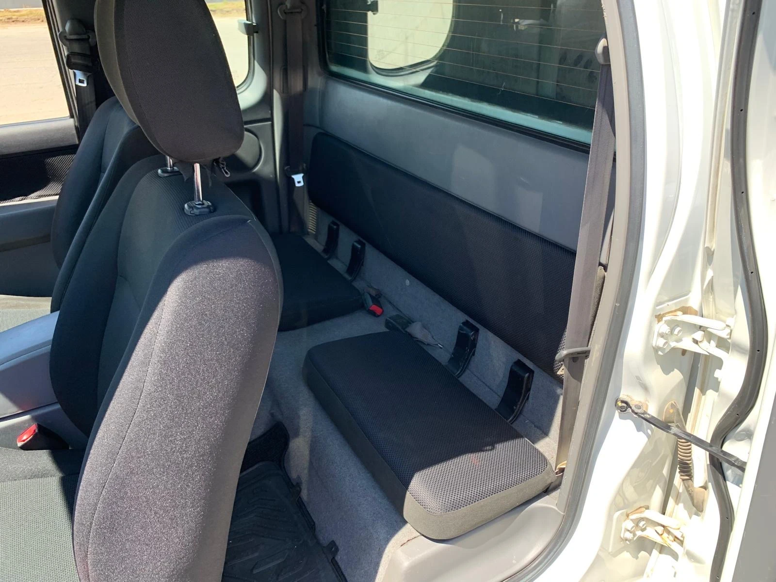 Mazda BT-50 2.5 DIESEL 105 kW  | Mobile.bg — изображение 12