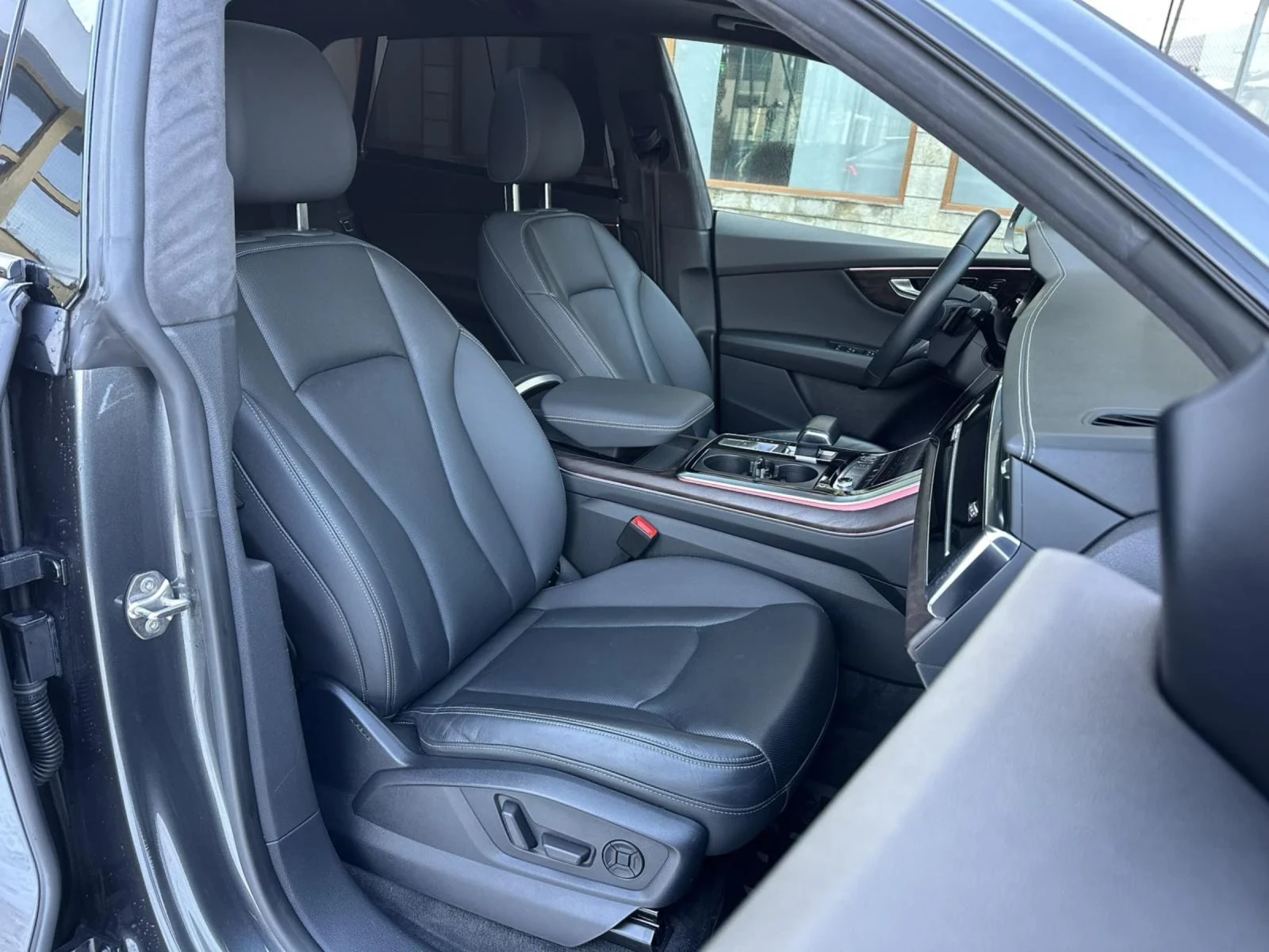 Audi Q8 55TFSI/S-line/360/Head-Up/�����/������� ����� ��� | Mobile.bg � ����������� 12